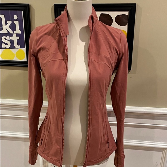 Lululemon Define Jacket in Spanish Rose - Picture 4 of 8